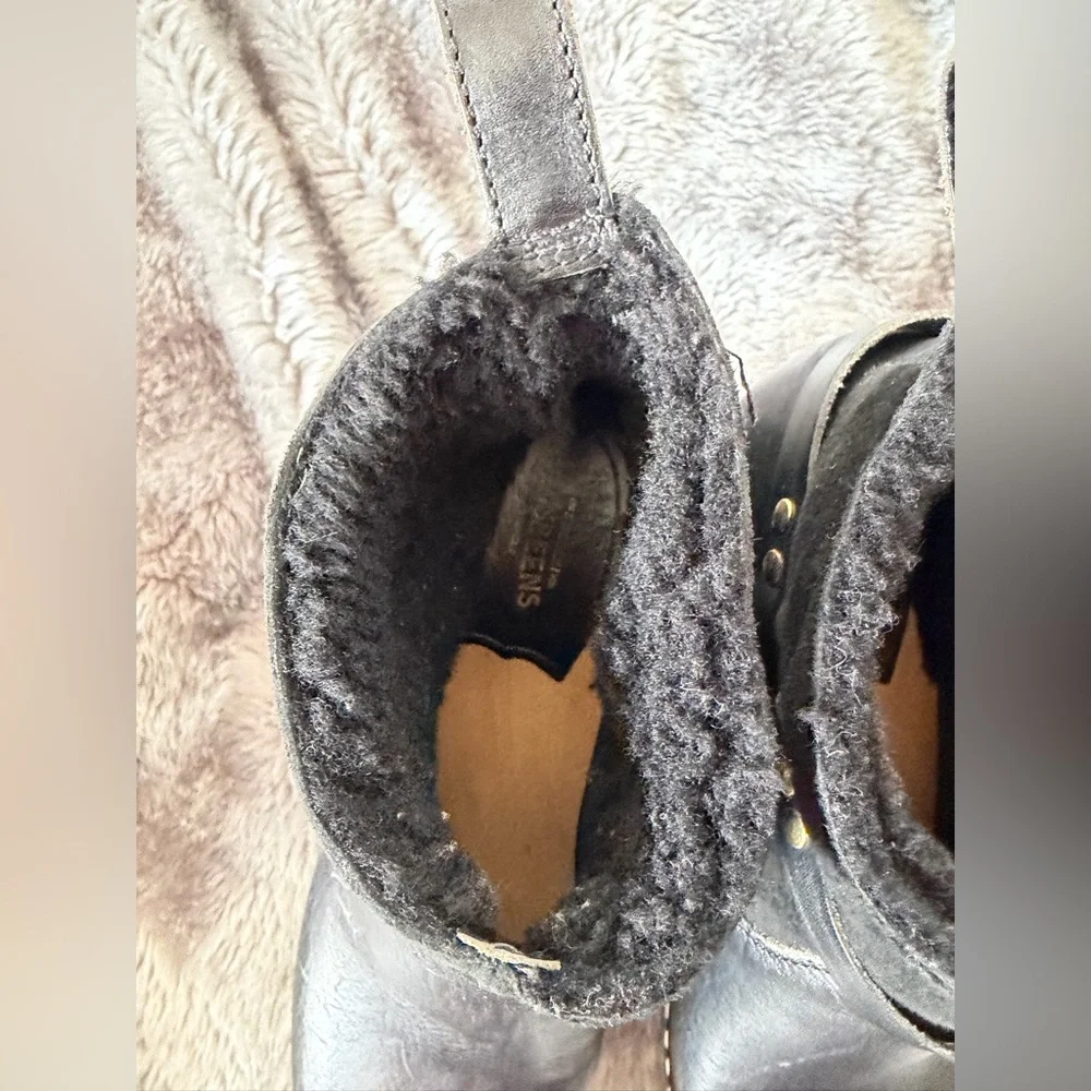 Swedish Hasbeens sherpa harness booties